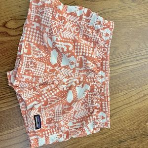Patagonia Girls Shorts, Size medium